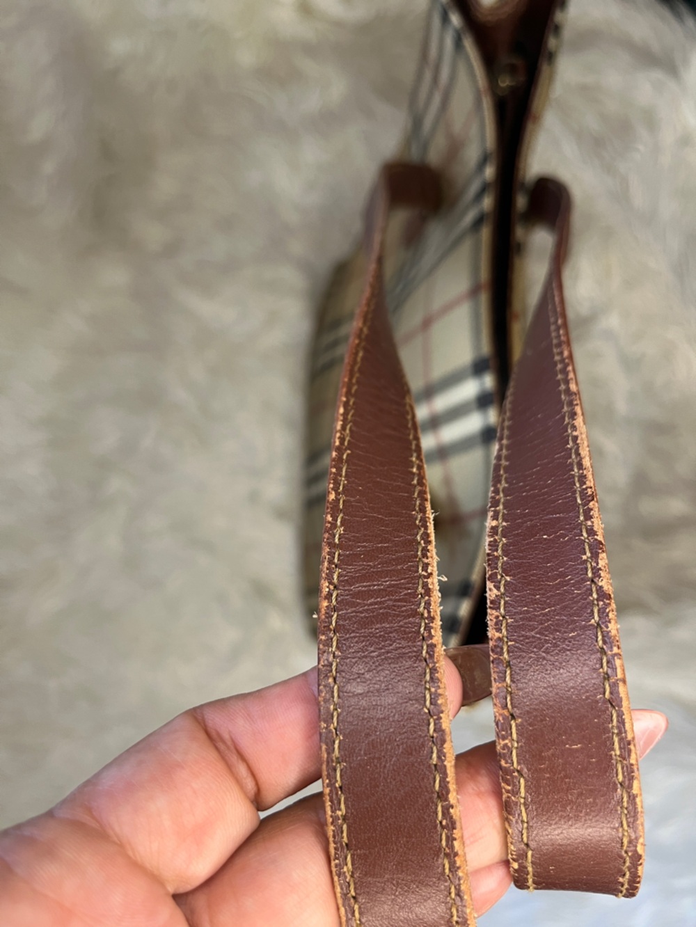 Vintage Burberry Haymarket check coated canvas tote - Picture 4 of 16